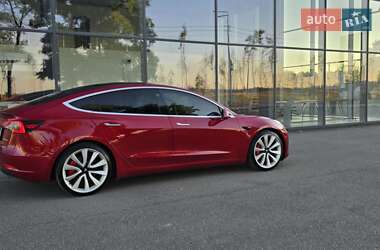 Седан Tesla Model 3 2018 в 