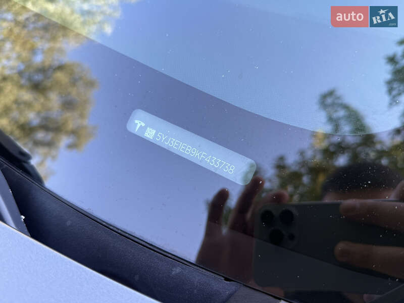 Седан Tesla Model 3 2019 в Днепре