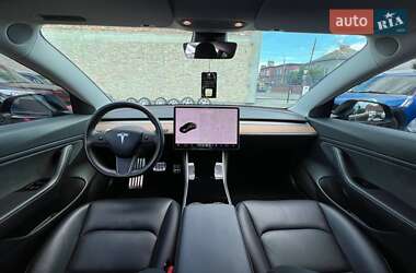 Седан Tesla Model 3 2018 в 