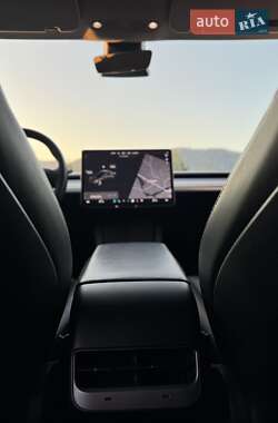 Седан Tesla Model 3 2020 в Хусте