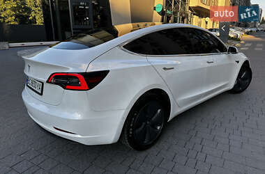 Седан Tesla Model 3 2019 в 
