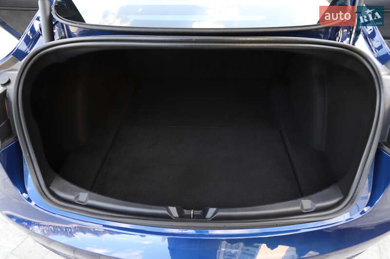 Седан Tesla Model 3 2022 в Дрогобичі фото 104 Седан Tesla Model 3 2022 в Дрогобичі