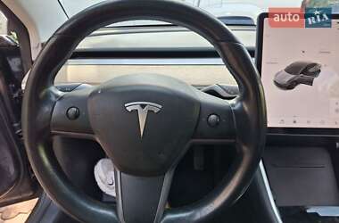 Седан Tesla Model 3 2018 в 