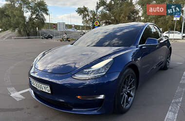 Седан Tesla Model 3 2019 в Киеве