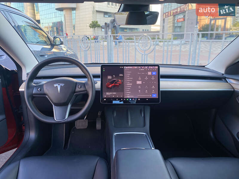 Седан Tesla Model 3 2022 в Києві