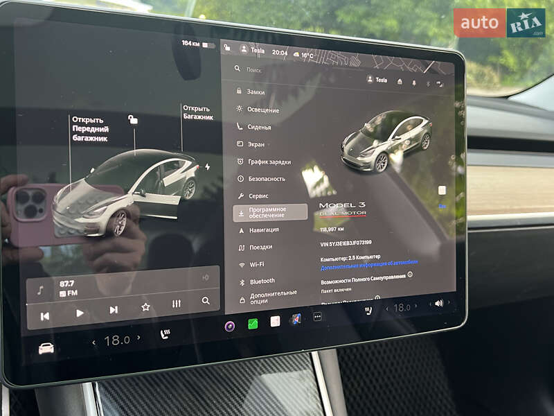 Седан Tesla Model 3 2018 в Житомире