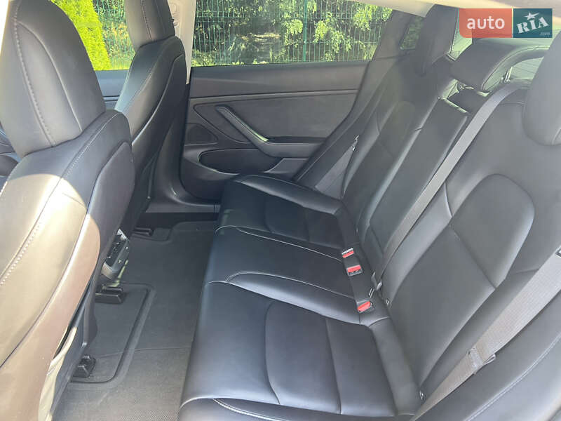 Седан Tesla Model 3 2019 в Кременчуге