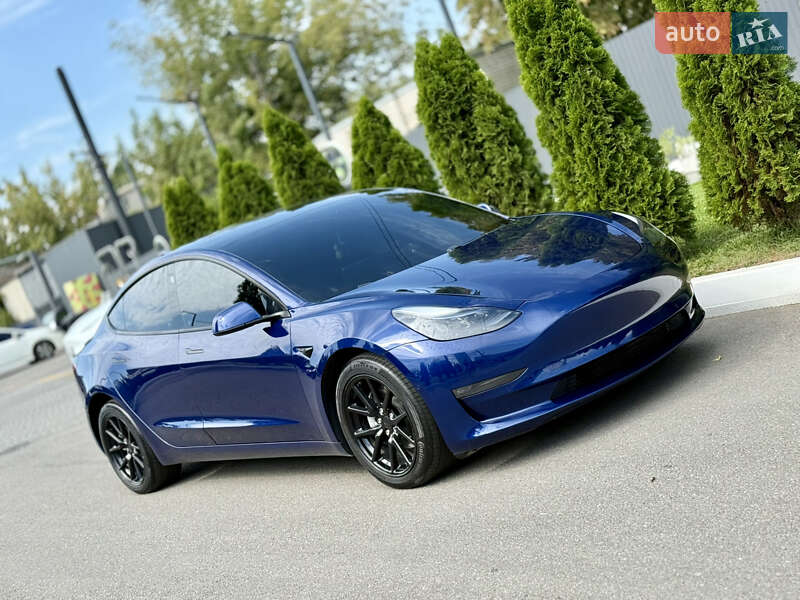 Седан Tesla Model 3 2020 в Харькове фото 2 Седан Tesla Model 3 2020 в Харькове