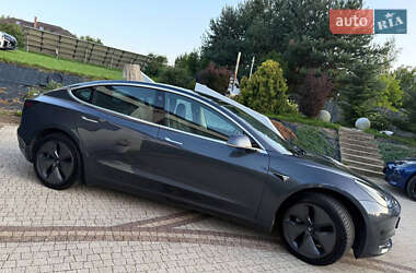 Седан Tesla Model 3 2019 в 