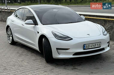 Седан Tesla Model 3 2020 в Виннице