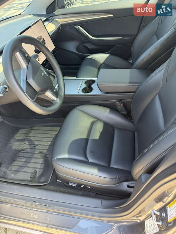 Седан Tesla Model 3 2023 в Чернівцях фото 20 Седан Tesla Model 3 2023 в Чернівцях