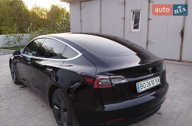 Седан Tesla Model 3 2019 в 