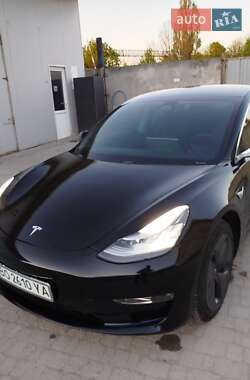 Седан Tesla Model 3 2019 в 