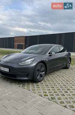 Седан Tesla Model 3 2019 в 