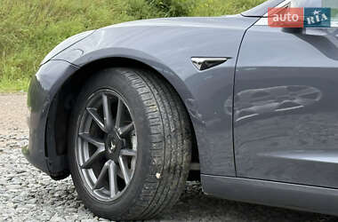 Седан Tesla Model 3 2019 в 