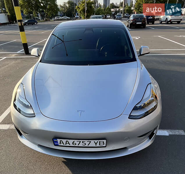 Седан Tesla Model 3 2018 в Киеве фото 3 Седан Tesla Model 3 2018 в Киеве