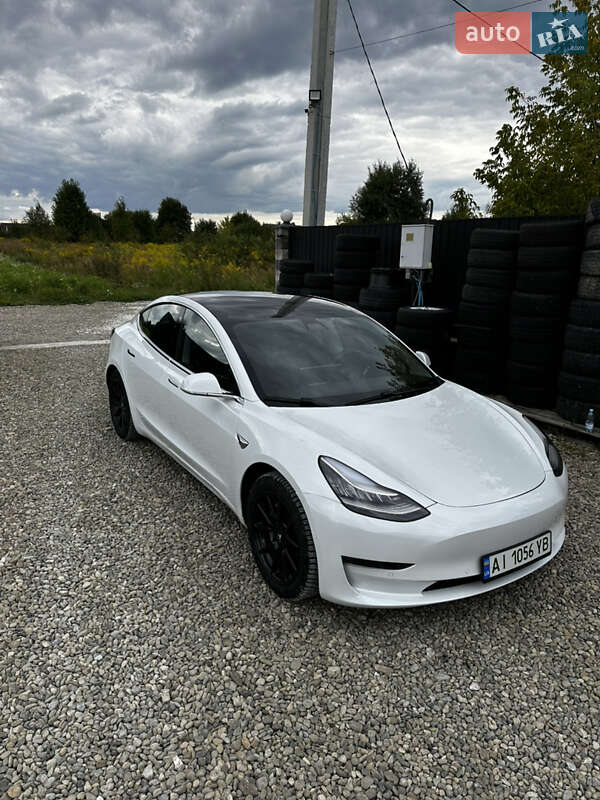 Седан Tesla Model 3 2019 в Білій Церкві