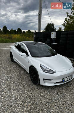 Седан Tesla Model 3 2019 в 