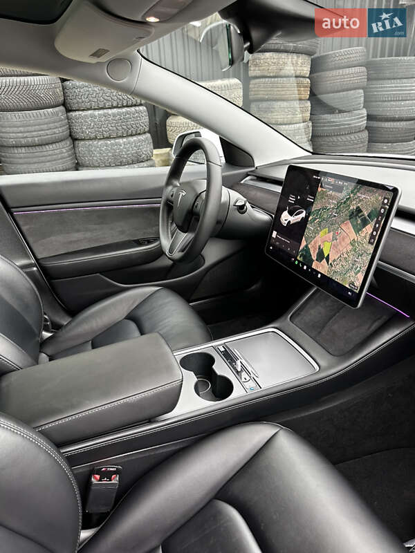 Седан Tesla Model 3 2019 в Білій Церкві