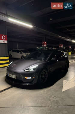 Седан Tesla Model 3 2023 в Киеве