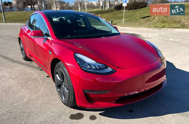 Седан Tesla Model 3 2019 в Киеве