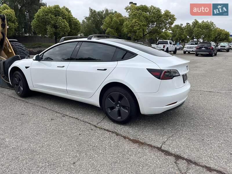 Седан Tesla Model 3 2021 в Хмельницком