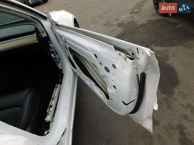 Седан Tesla Model 3 2021 в Хмельницком