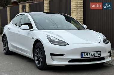 Седан Tesla Model 3 2020 в Виннице