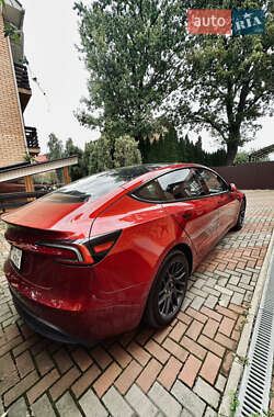 Седан Tesla Model 3 2024 в 