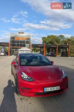 Седан Tesla Model 3 2019 в 
