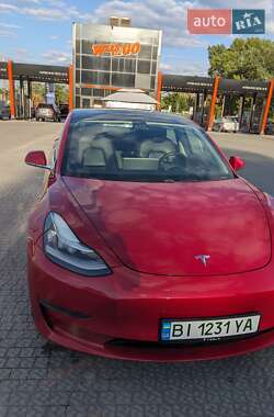 Седан Tesla Model 3 2019 в 