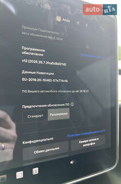 Седан Tesla Model 3 2021 в 