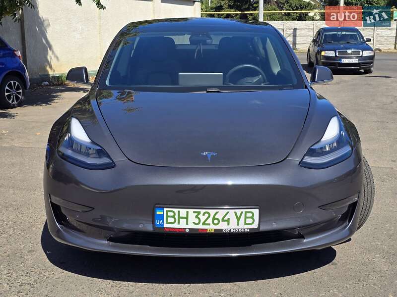 Седан Tesla Model 3 2020 в Одессе