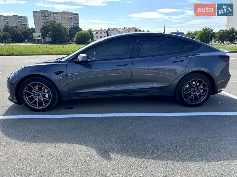 Седан Tesla Model 3 2023 в Каменец-Подольском