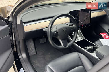 Седан Tesla Model 3 2018 в 