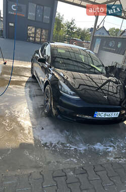 Седан Tesla Model 3 2019 в Львове