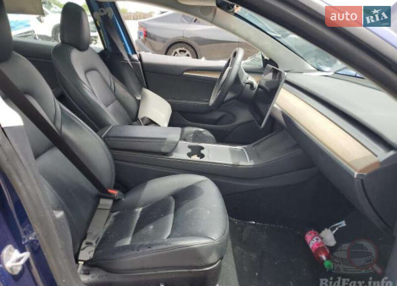 Седан Tesla Model 3 2022 в Рівному