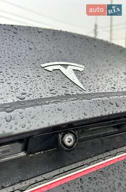 Седан Tesla Model 3 2018 в 