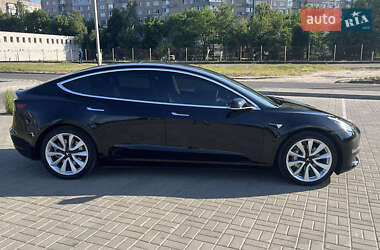 Седан Tesla Model 3 2020 в 