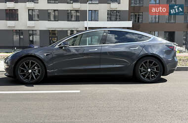 Седан Tesla Model 3 2018 в 