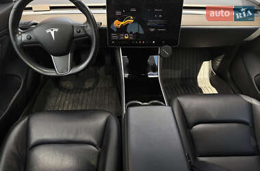 Седан Tesla Model 3 2018 в 