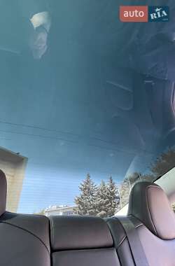 Седан Tesla Model 3 2023 в Киеве