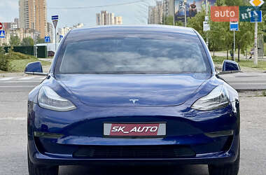 Седан Tesla Model 3 2020 в 