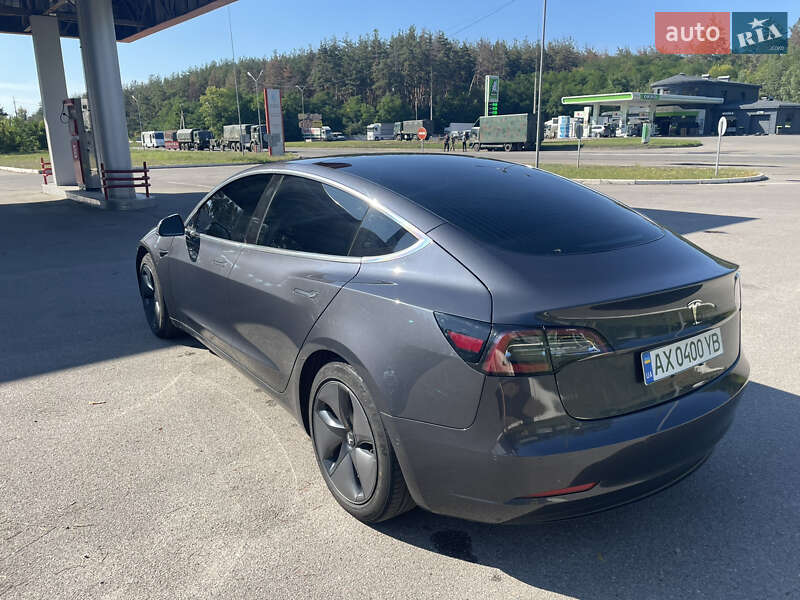 Седан Tesla Model 3 2018 в Харкові