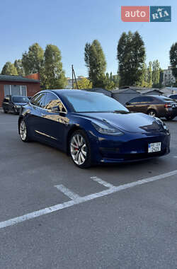 Седан Tesla Model 3 2018 в 