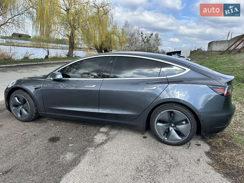 Седан Tesla Model 3 2019 в Белой Церкви