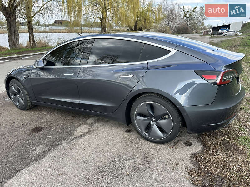 Седан Tesla Model 3 2019 в Белой Церкви