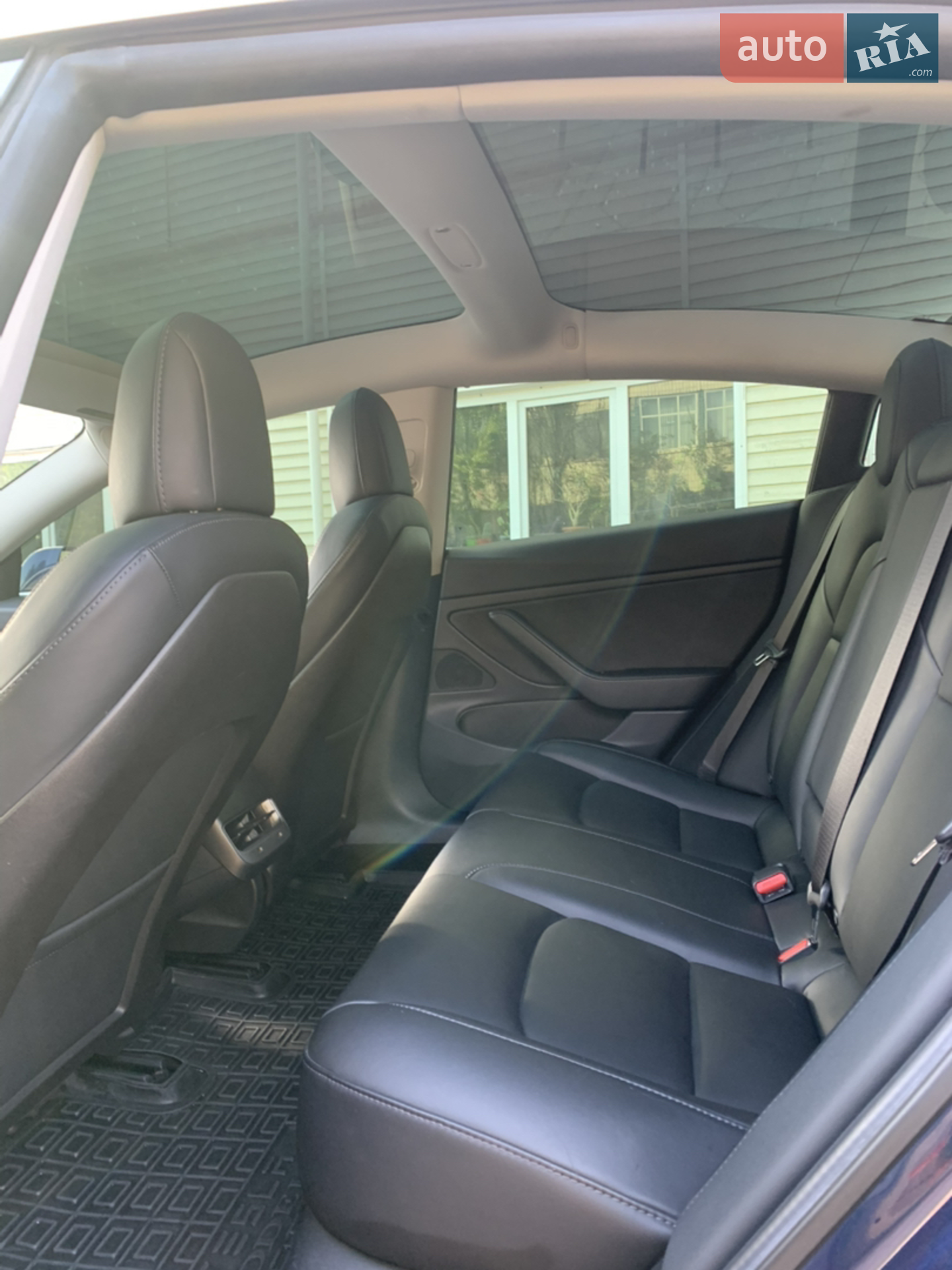 2019 Tesla Model 3 - мініатюра 18