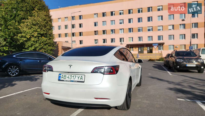 Седан Tesla Model 3 2021 в Вінниці
