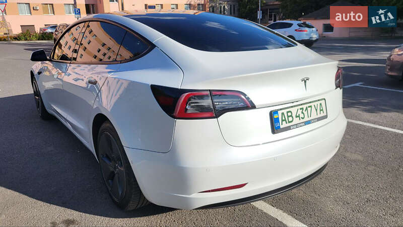 Седан Tesla Model 3 2021 в Вінниці